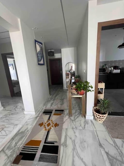 Newly Refurbished Flat,Marble Floors.Central القاهرة المظهر الخارجي الصورة